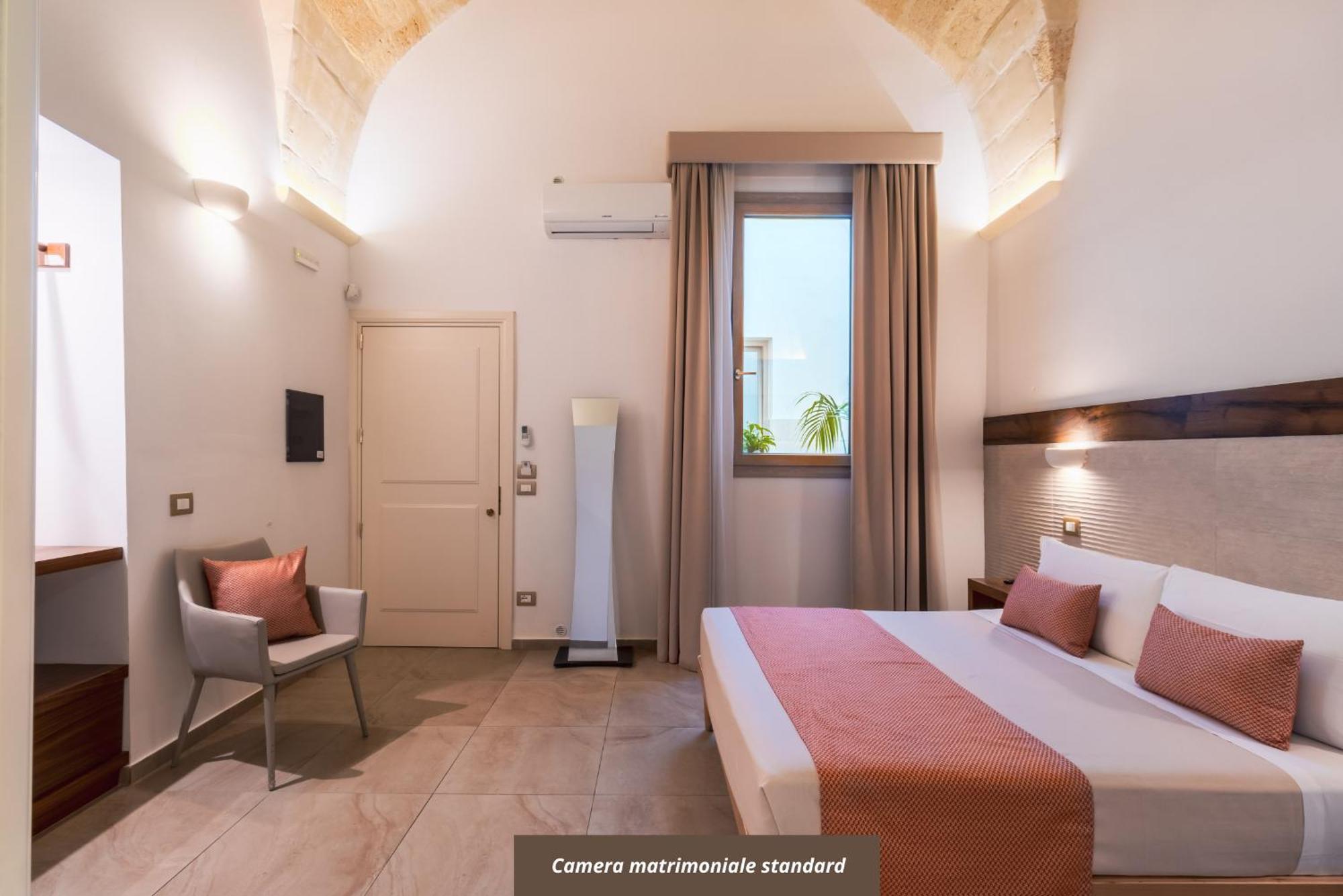 Palazzo San Lazzaro - Lecce Selection Jacuzzi Rooms & Suites Exterior foto